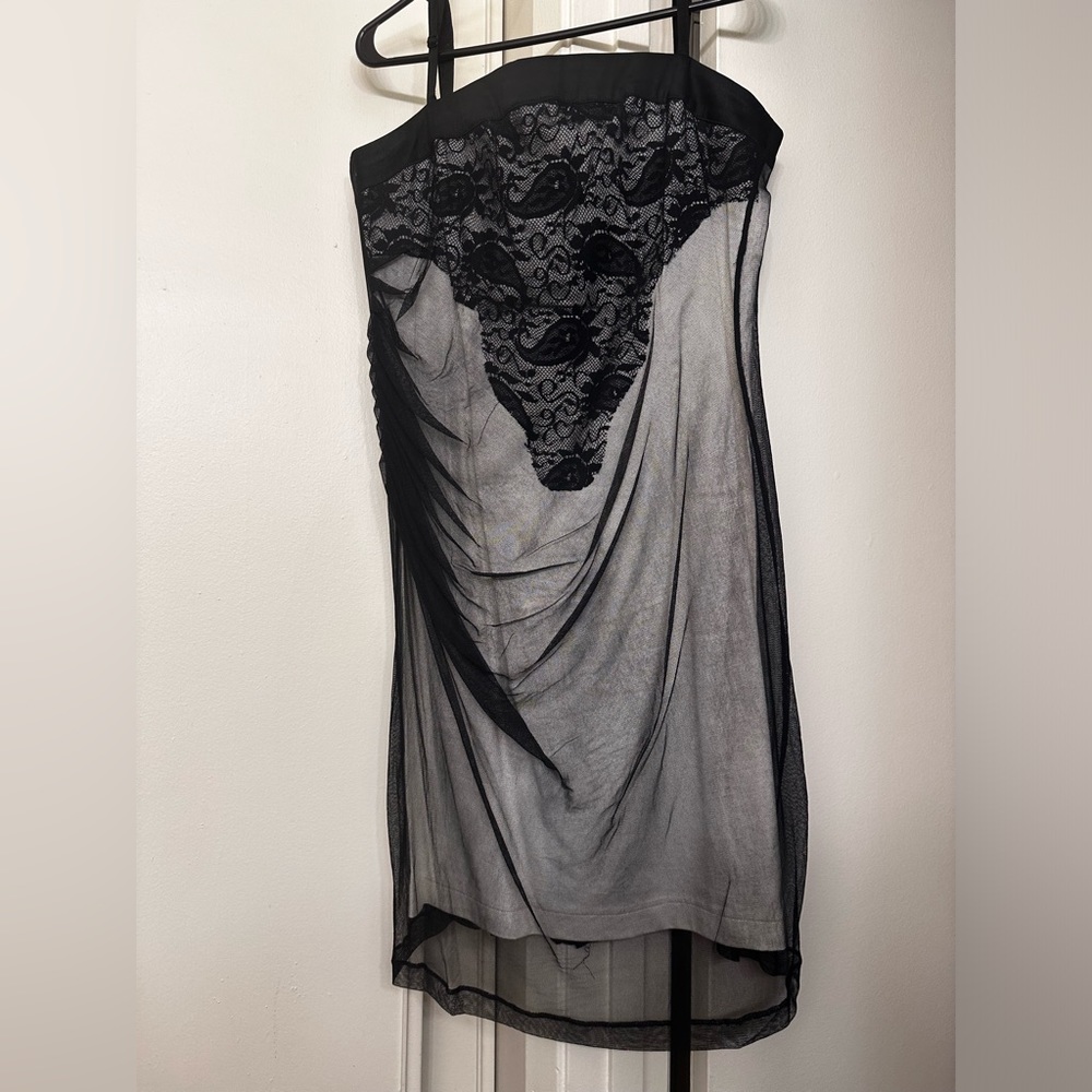 Happening Semi Formal Black/White Dress